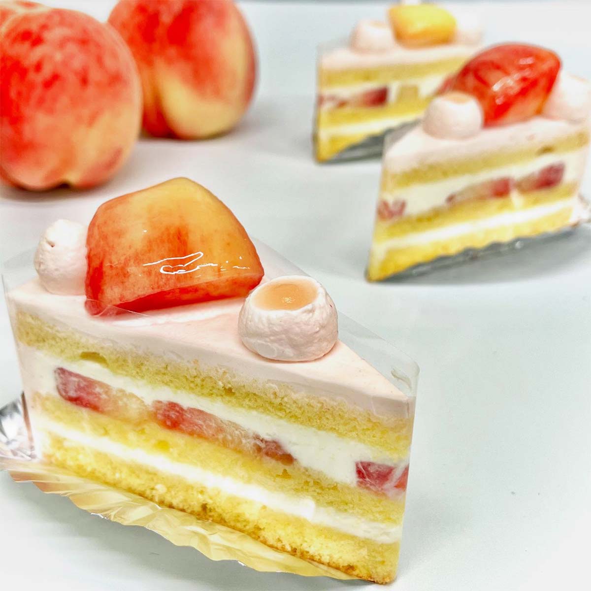 桃のスーパーショートケーキ