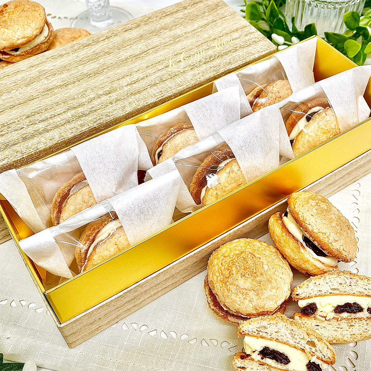 ダコワーズサンド ラムレーズン